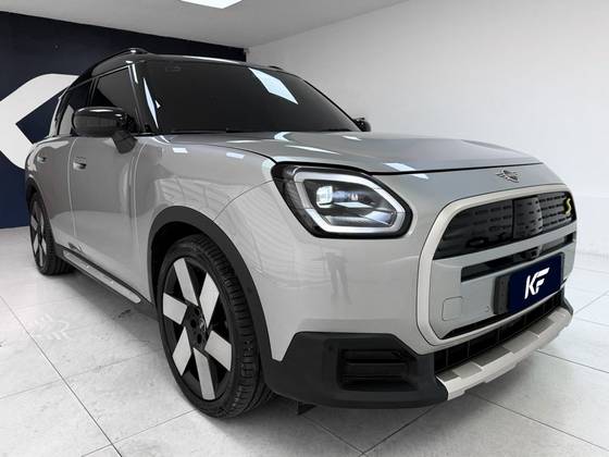 MINI COUNTRYMAN 66,45 KW ELÉTRICO SE TOP ALL4 MINI COUNTRYMAN 66,45 KW ELÉTRICO SE TOP ALL4